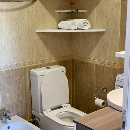 Haris Apartamento *