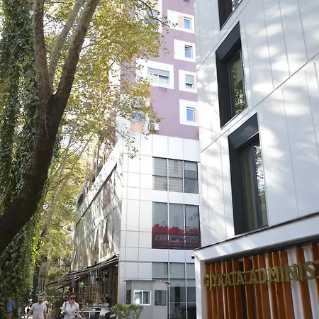 Apartment Haris *